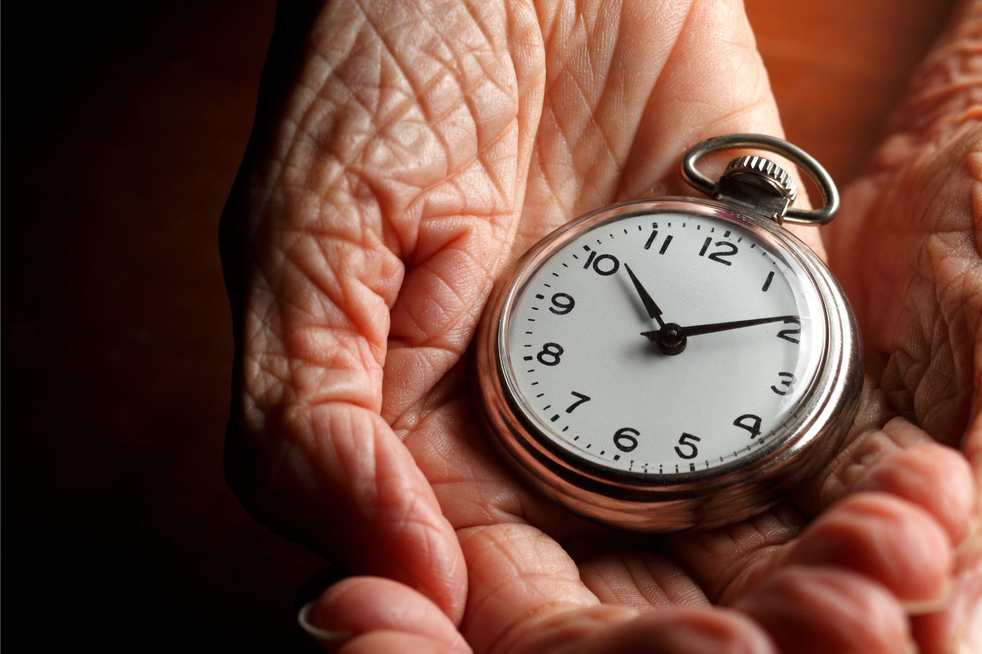Are You Aging Faster Than You Should? New AI Reveals Your True Biological Age From 5 Drops of Blood